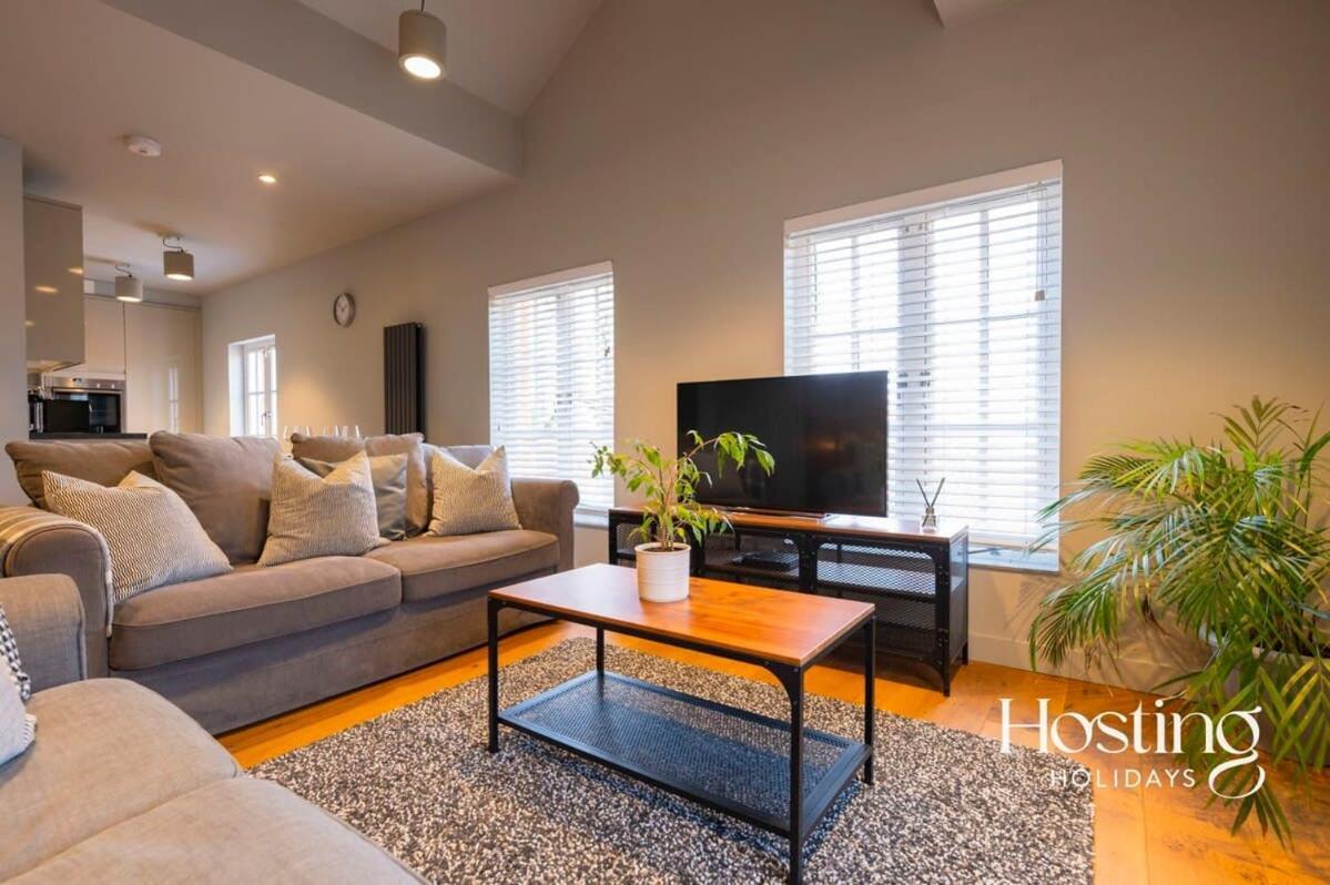 Stylish Luxury Apartment In The Centre Of Henley Exterior foto
